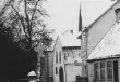 Dorfstraße am Marktplatz mit Blick rechts auf Uhrmacher Grabley - dahinter Spahn und dann Gasthaus Bendiek.jpg